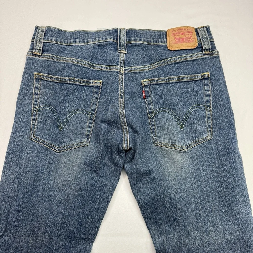 Levis Jeans Women's Suuch Boot Cut Low Rise‎ 32X33 3 Button Close 11L